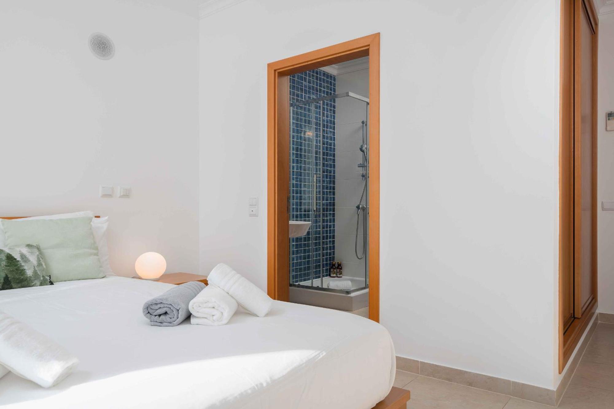 Ocean View 2 With Pool By Homing Lagos