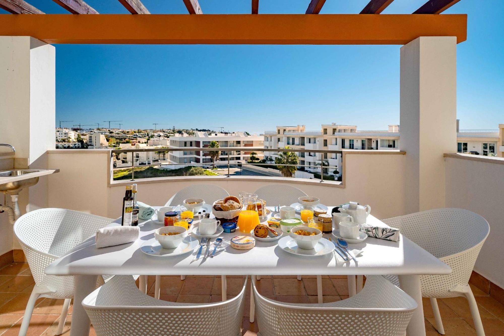 Ocean View 2 With Pool By Homing Apartment